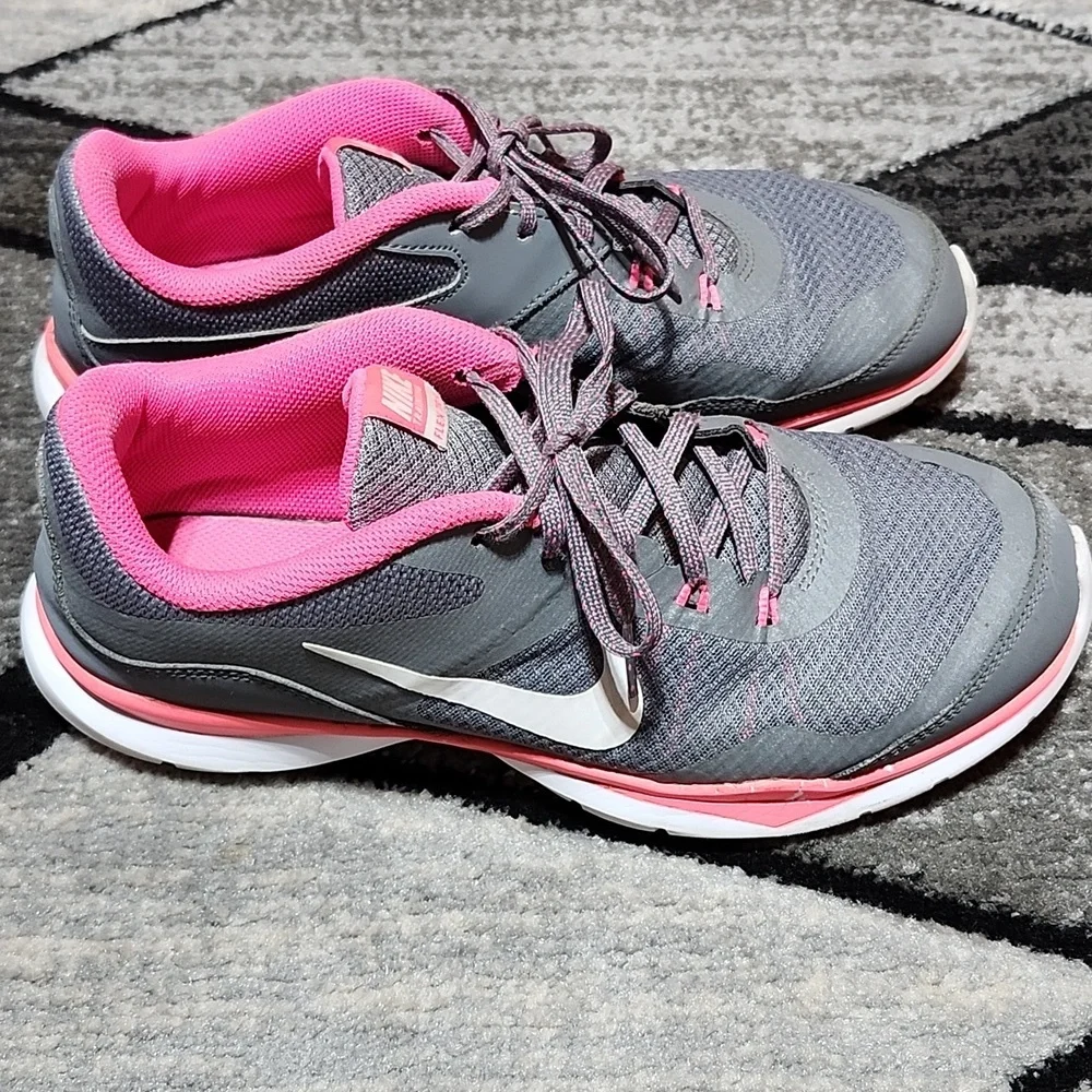 NIKE FLEX TRAINER 5 GRAY & PINK WHITE SWOOSH ATHLETIC SHOES 9.5